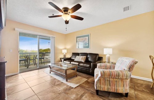 Bahama Beach Condo | 95 m² Condo ∙ 2 bedrooms ∙ 4 guests