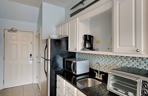 Rosemary Beach Condo | Amazing Getaway with Community Pool - Moments from the Beach!