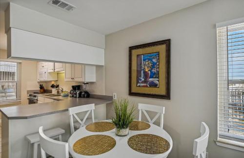 Holiday Isle Apartment | Apartments in FL, USA