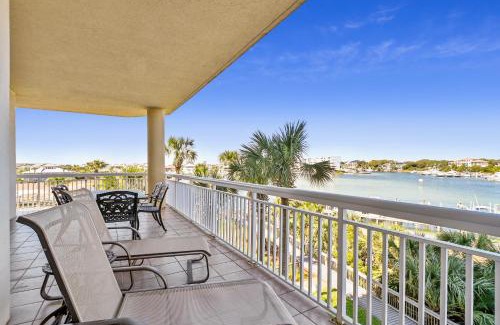 Holiday Isle Apartment | Apartments in FL, USA