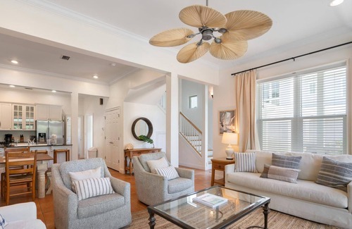 Sugarwood Beach House | "Archer Dunes" Private Pool! 3 Adult Bikes! 250 Steps to the Beach!