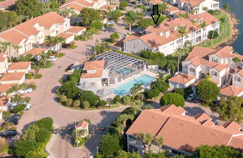 Pelican Bay Condo | Avalon, Pelican Bay 3 Bedrooms + den/home office, Pools, Hot Tub, lake views