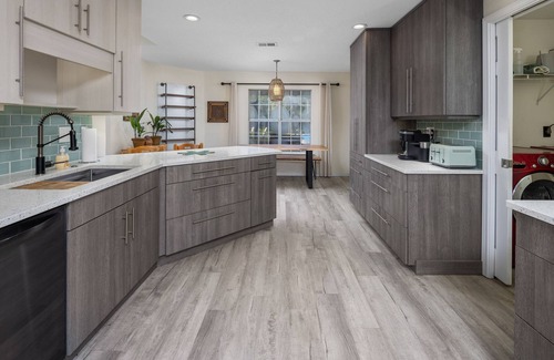 Gulf Breeze House | Balinese Beach House w/Pool, Huge Hot Tub & Sauna