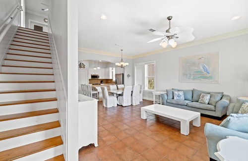 Fort Bay House | Ballyhoo Villa - Beach, Pool, Sleeps 10, Private Beach, Tennis - Free Golf Daily