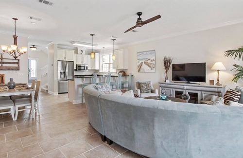 Riviera Beach House | Beach Across Street! - Hot Tub - Dog Friendly
