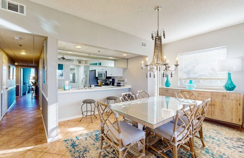 Rosemary Beach Condo | Beach dwelling with great view, pool & pickleball - snowbird-friendly