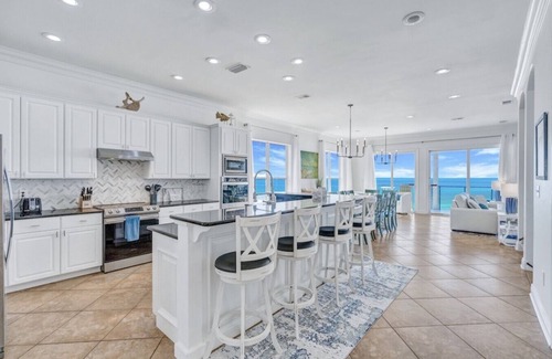 Gulf Pines Apartment | BEACH FRONT JEWEL (FORMALLY `THE MAGNIFICAT`)
