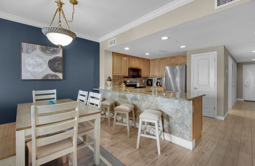 Long Beach Condo | 🌞Beach Front-UPGRADED WiFi-Pool-Grandview East 1204🌞