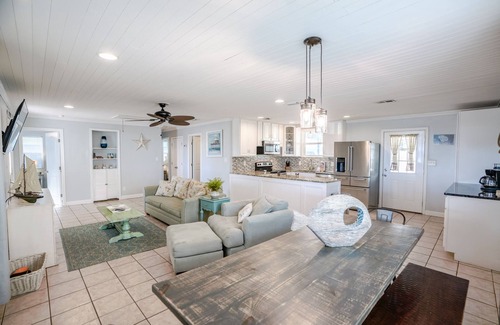 Sunnyside On The Gulf House | Beach House Ocean Views, Private Beach Yard Large Pets, Free Kayaks & SUP