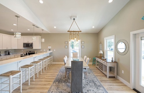 Laguna Beach Estates House | Beach House w/Private Heated Pool, pet friendly - 21yo & UP