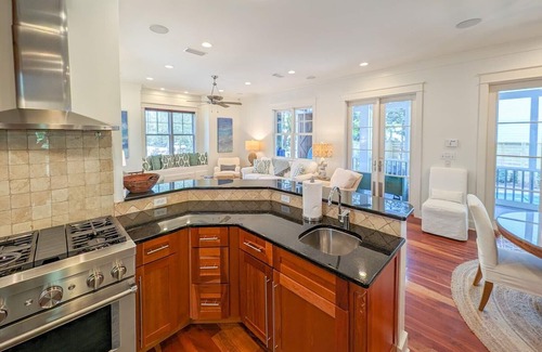 Seagrove Beach House | BeachComer, 3 King BRs, Private Heated Pool, Available October 15 -31!