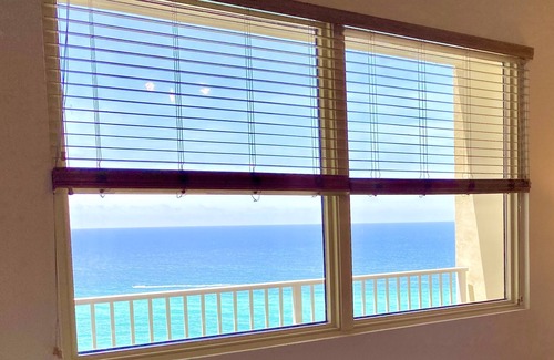 Panama City Beach Apartment | BEACHFRONT~DBL Direct Balcony Gulf View MBR&LR~NO xtra fees~ FRONT res parking