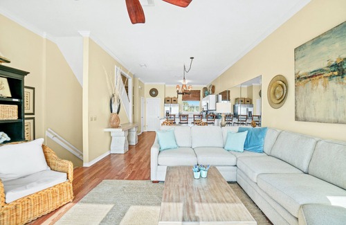 Laguna Beach House | Beachfront in PCB - Beach is the Backyard! 3BR Plus Bunk Room, Slps 11 Free Golf