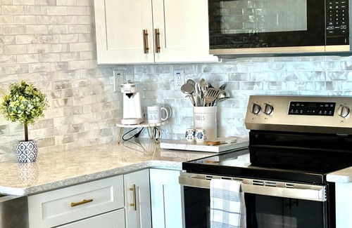 Panama City Beach Apartment | Beachfront Studio condo~just remodeled!