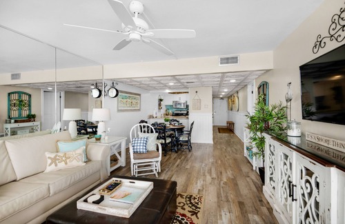 Panama City Beach Condo | Beachfront~Updated~Resort with Pools~Salty Kisses Windward at Edgewater403