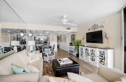 Panama City Beach Condo | Beachfront~Updated~Resort with Pools~Salty Kisses Windward at Edgewater403