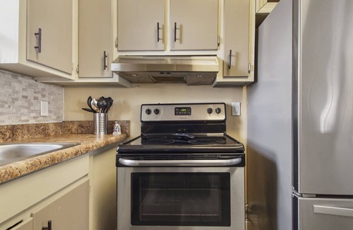 Holiday Beach House | BeachLife Unit ABC Getaway Sleeps 34