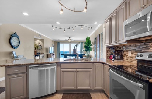 Destin Condo | Beautiful Beachfront Property!2 Bdrm/2 Ba, Cov. Parking, Unit 802
