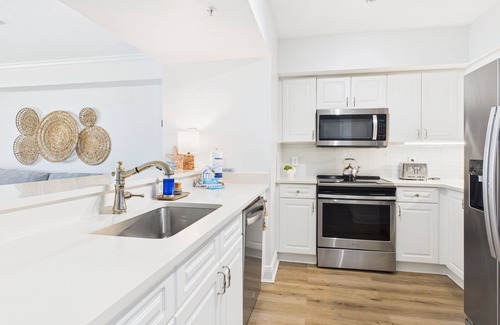 Panama City Beach Condo | Bella Blue 427-Stunning Views-Sleeps 6