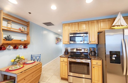 West Panama City Beach Condo | Best Beachfront Resort @ PCB🏄‍♀️Splash 1203E🤽Free Beach Chairs🏖️Pools👶Crib