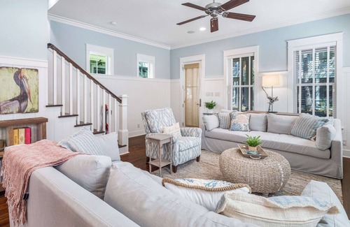 Watercolor House | Big Luxury Beach Vibes w Lounges and GolfCart