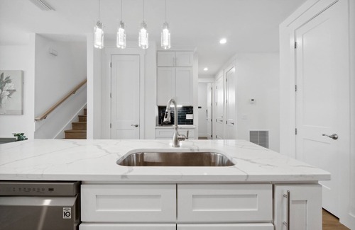 Gulf Lagoon Beach House | Blissful Getaway – 4 BDR Whole Home | Heated Pool!