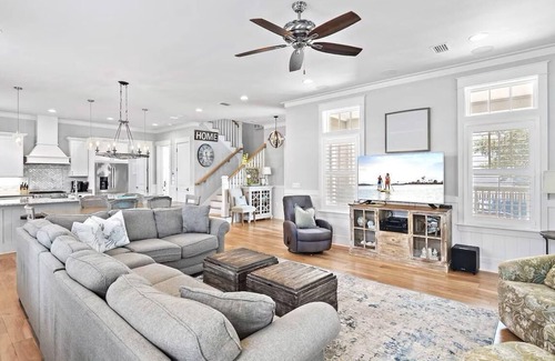 Dune Allen Beach House | Blue Grouper, Walk to the Beach, Large Private Pool