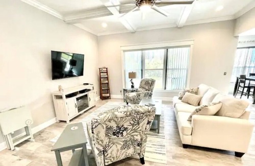 Carrabelle House | Blue Pelican Entire House (NEW) Weekly Rental