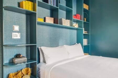 Historic Seaport Hotel | Blue Room at the Grand Maloney