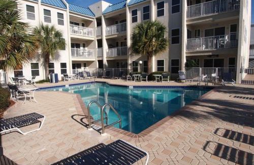 Holiday Isle Apartment | Blue Suede Shoes Apartment