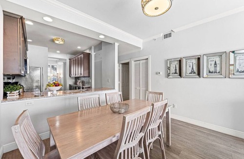 Naples Condo | Bologna, Recently Remodeled Elegant First Floor 2BR Condo with Lake & Golf Views at Green Links, Lely Resort. Access to Pool, Hot Tub, Tennis Courts, and Golf Courses. Near Naples Beaches & Downtown!