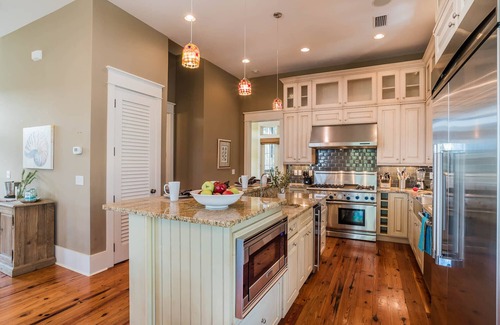 Watercolor House | Book Now for Fall! All Decked Out - Camp District! Wrap around Porches! Luxurious Interiors!
