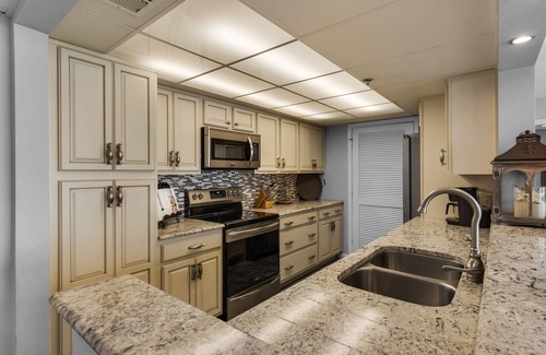 Long Beach Condo | Booking Long Beach August 18, 2025-April 2026 READ DESCRIPTION PRIOR TO BOOKING