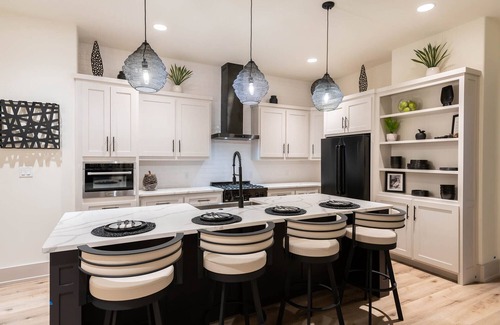 Inlet Beach House | *Brand New* Inlet Beach home - Six-Seater Golf Cart, EV Friendly, Bikes, Paddle Board, Pool