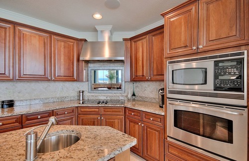 Long Beach Condo | Breathtaking Penthouse in the Heart of PCB. Treat the family, vacation in luxury