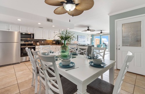 Navarre Beach House | Breezeway-Gulf Front Home Sleeps 9