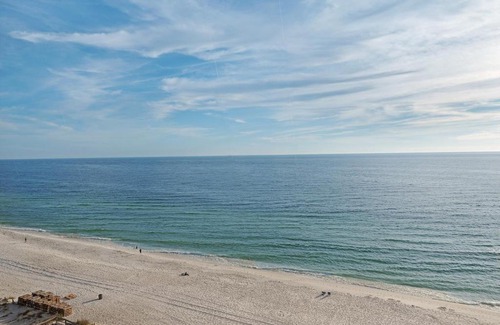 Panama City Beach Apartment | Breezy Tropical Condo with 360 sqft Balcony Facing Gulf - Unit 0905