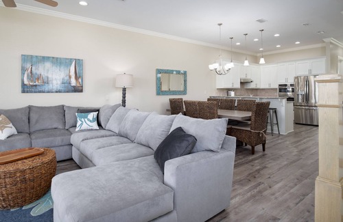Sunnyside On The Gulf House | Casa Al Mare - Remarkable Gulf-View Home Directly Across from the Beach!