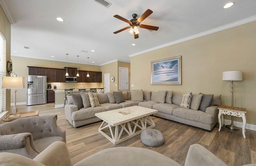 Frangista Beach House | Casa Azul - Near the Beach with a Large Private Pool Area