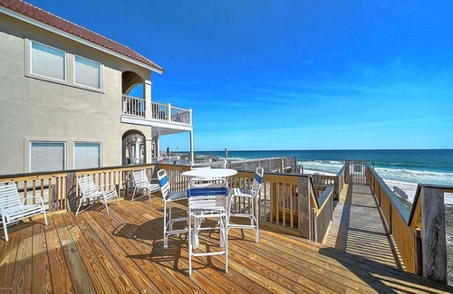 Fort Bay House | Charming 3BD/3BA home in a gated community!
