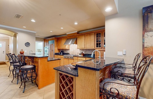 Santa Rosa Beach Condo | Charming Gulf front condo w/courtyard, pool access, & full gulf view