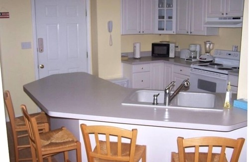 Holiday Isle House | Close to the Beach * with a Boat Slip