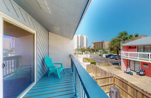 Holiday Beach House | Coastal Oasis Retreat