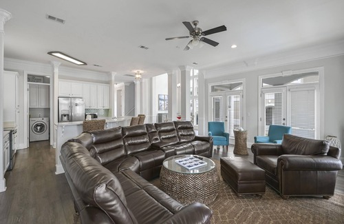 Destiny Grand Palms House | Come Together | Luxury Updated Home, Pet Friendly, Pool + Golf Cart!