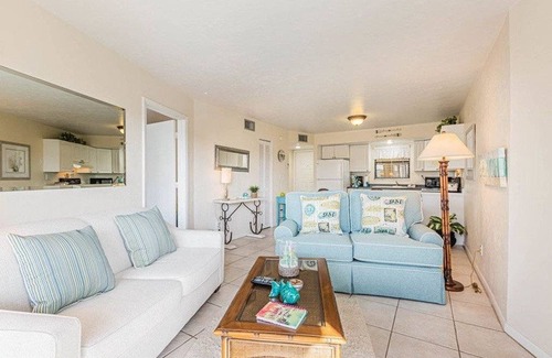 Marco Island Condo | Condo ∙ 1 bedroom ∙ 4 guests
