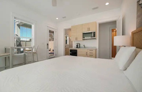 Inlet Beach Condo | Condo ∙ 1 bedroom ∙ 2 guests