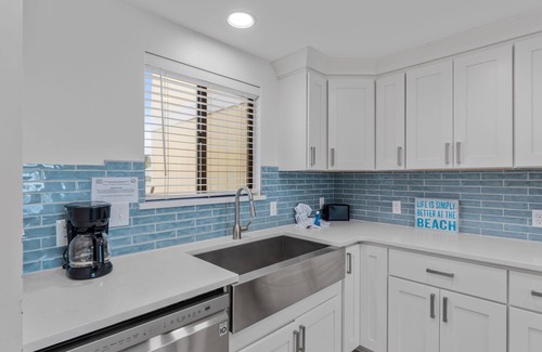Holiday Isle Condo | Condo 1150 is a 2 Bedroom on the Beachside
