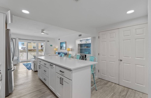 Holiday Isle Condo | Condo 1150 is a 2 Bedroom on the Beachside