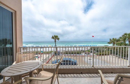 Crystal Beach Condo | Condo ∙ 3 bedrooms ∙ 10 guests