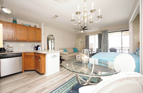 Holiday Isle Condo | Condo #8214 is a Whimsical Beach Themed Studio